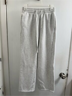 Pinspark heather gray wide-leg sweatpants size PS, inseam 26 1/2”